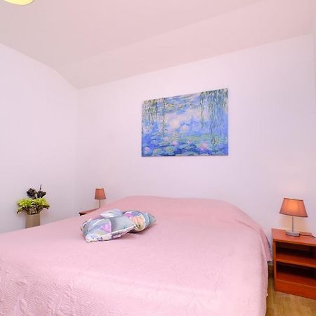 Apartments Vanda 말리로시니 외부 사진