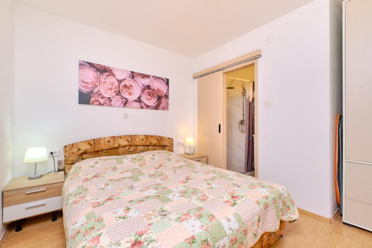Apartments Vanda 말리로시니 외부 사진