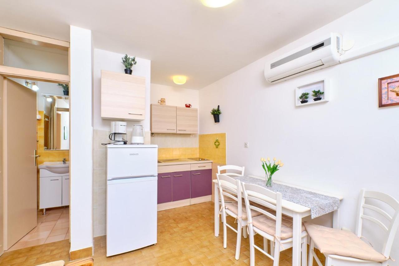 Apartments Vanda 말리로시니 외부 사진