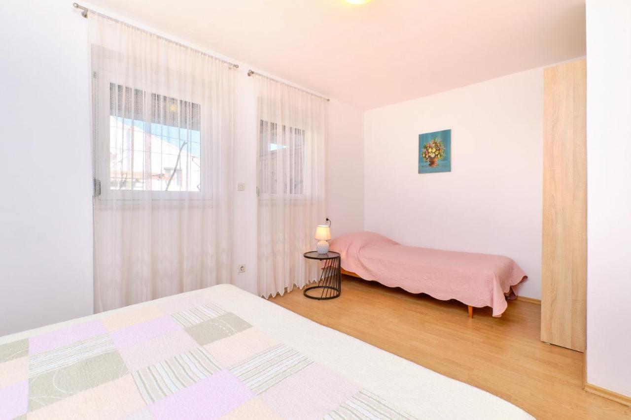 Apartments Vanda 말리로시니 외부 사진