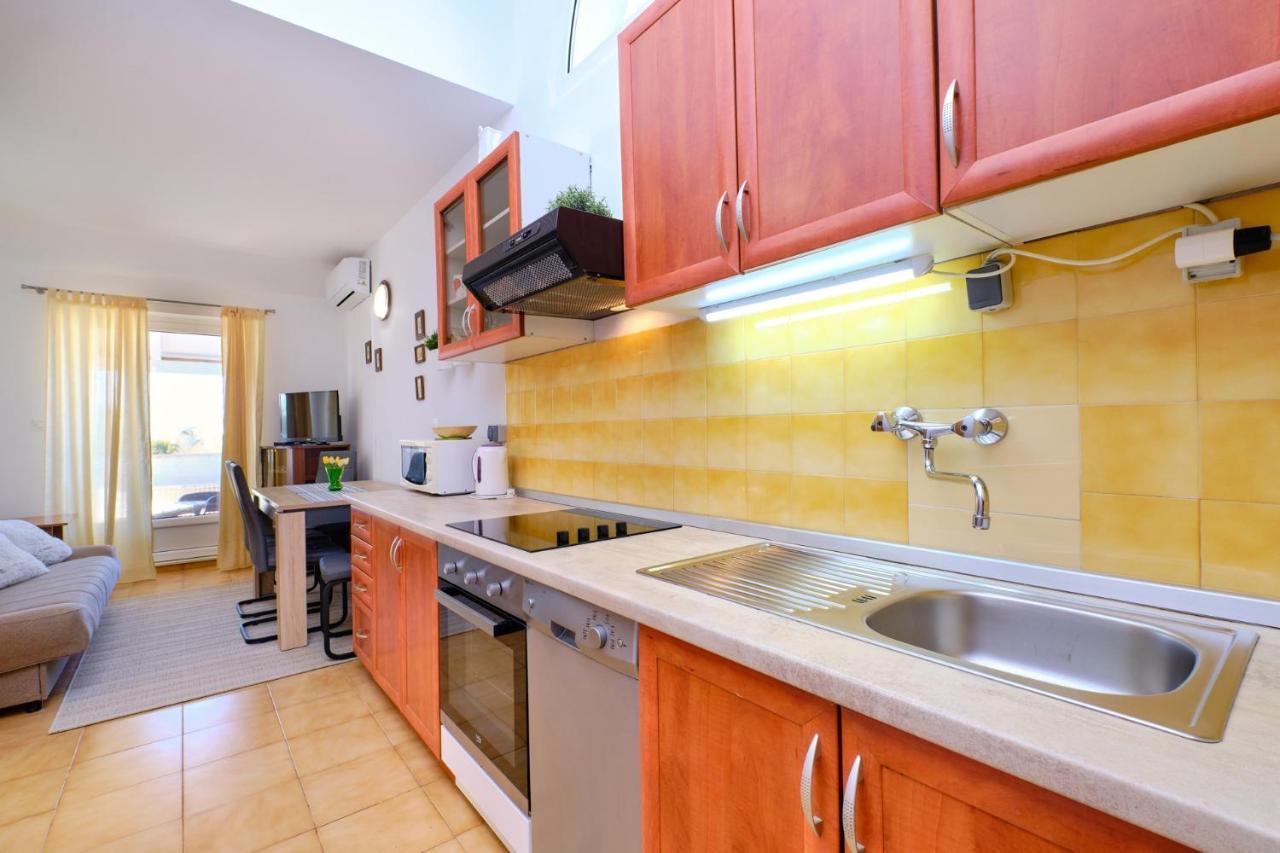 Apartments Vanda 말리로시니 외부 사진